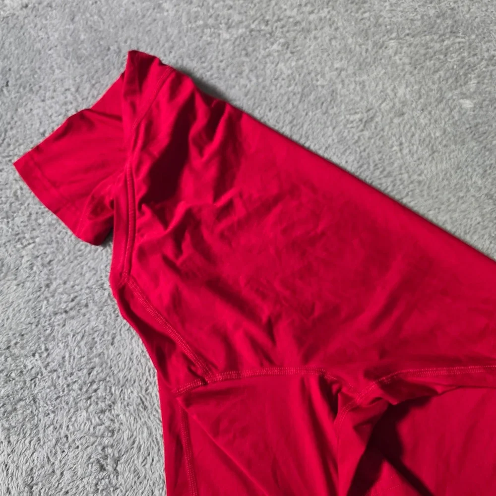 Nike Boys XL Red Dri-FIT Short Sleeve Performance T-Shirt Swoosh Logo Activewear
